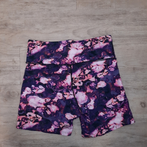 Short - Picture 2 of 4